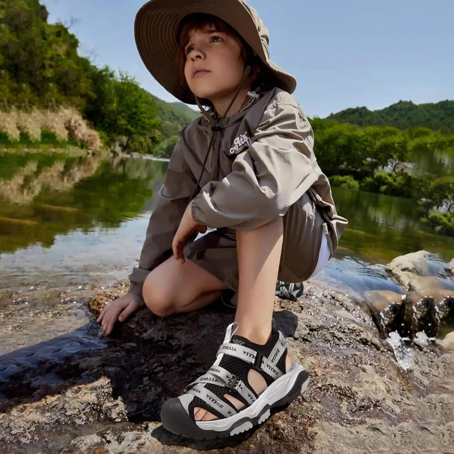 JMFCHI Boys Girls Sports Sandals Summer Kids Closed Toe Outdoor Sandals Athletic Water Shoes Sandals Child Pool Beach Sandals Quick Drying Slip Resistant