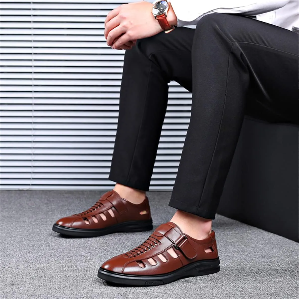 Men's Fashion Business Leather Sandals Casual Dress Shoes Closed Toe Breathable Comfortable Sandals