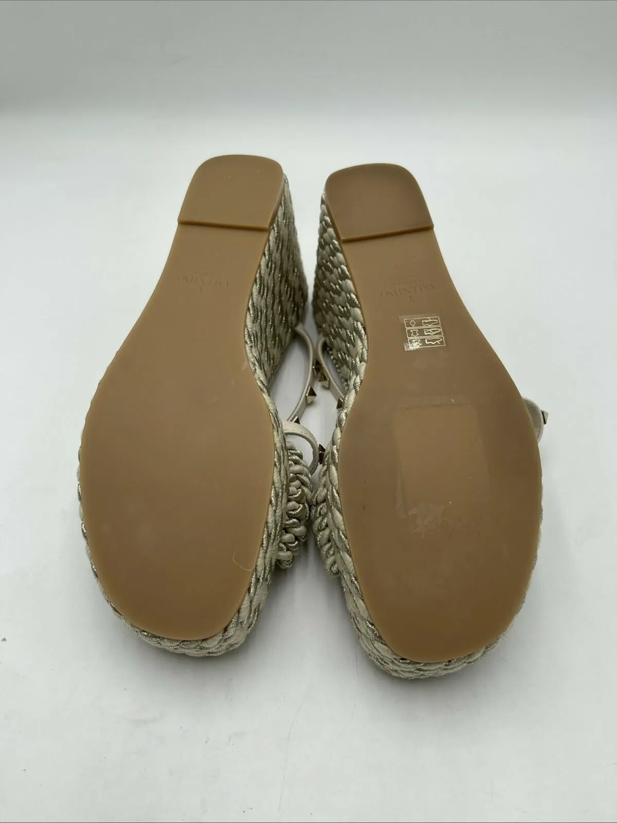Valentino Garavani Rockstud Torchon Espadrille Wedge Sandals Size 41 - Very Good