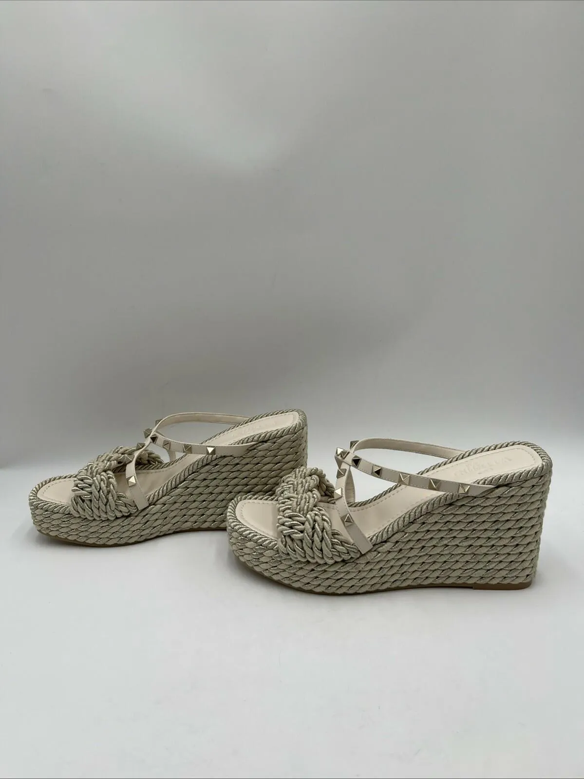Valentino Garavani Rockstud Torchon Espadrille Wedge Sandals Size 41 - Very Good