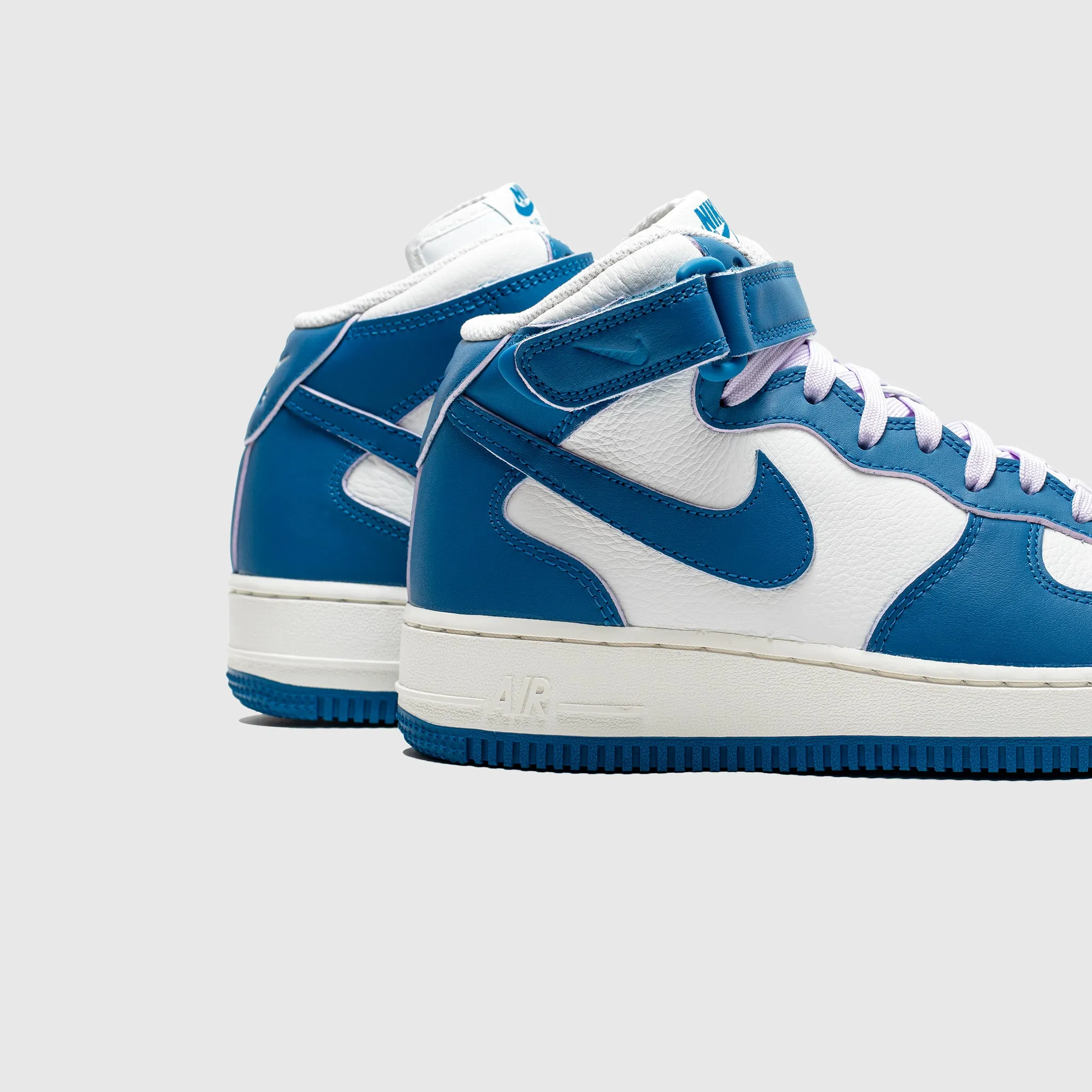 WMNS AIR FORCE 1 '07 MID "MILITARY BLUE DOLL"